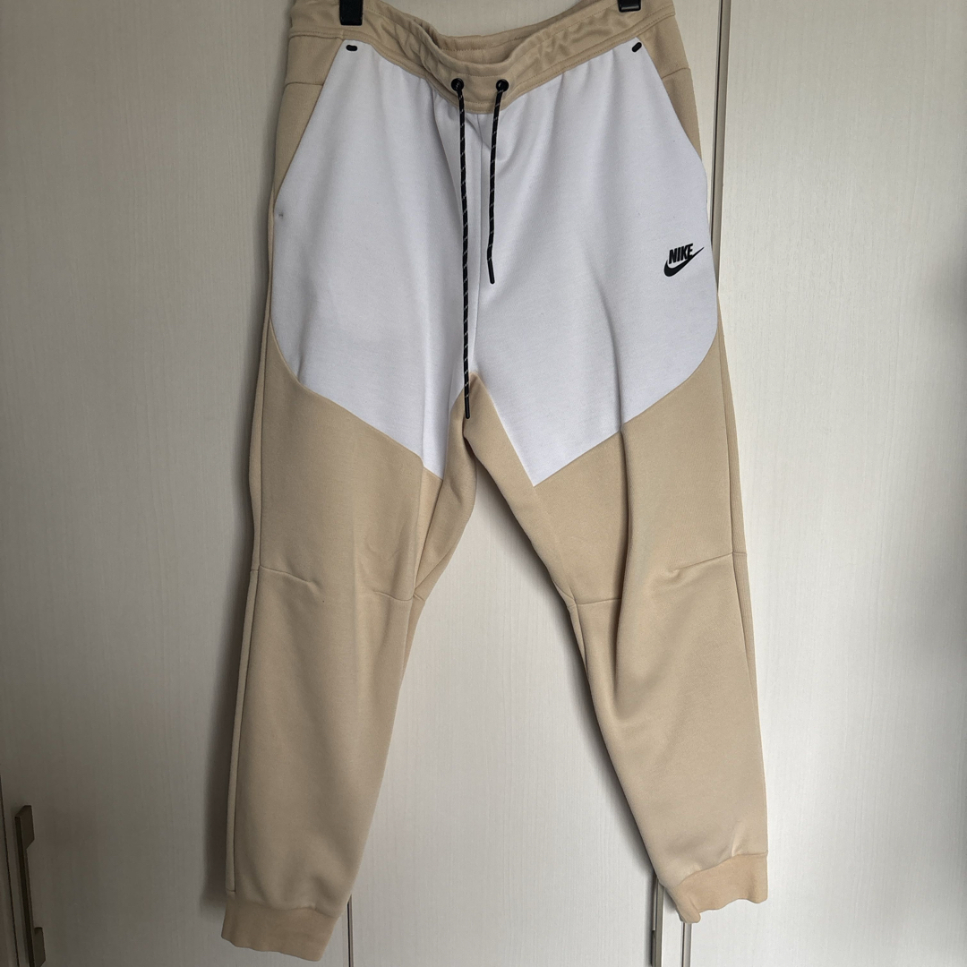 NIKE - NIKE 海外限定激レア TECH FLEECE テックフリース 限定色の通販