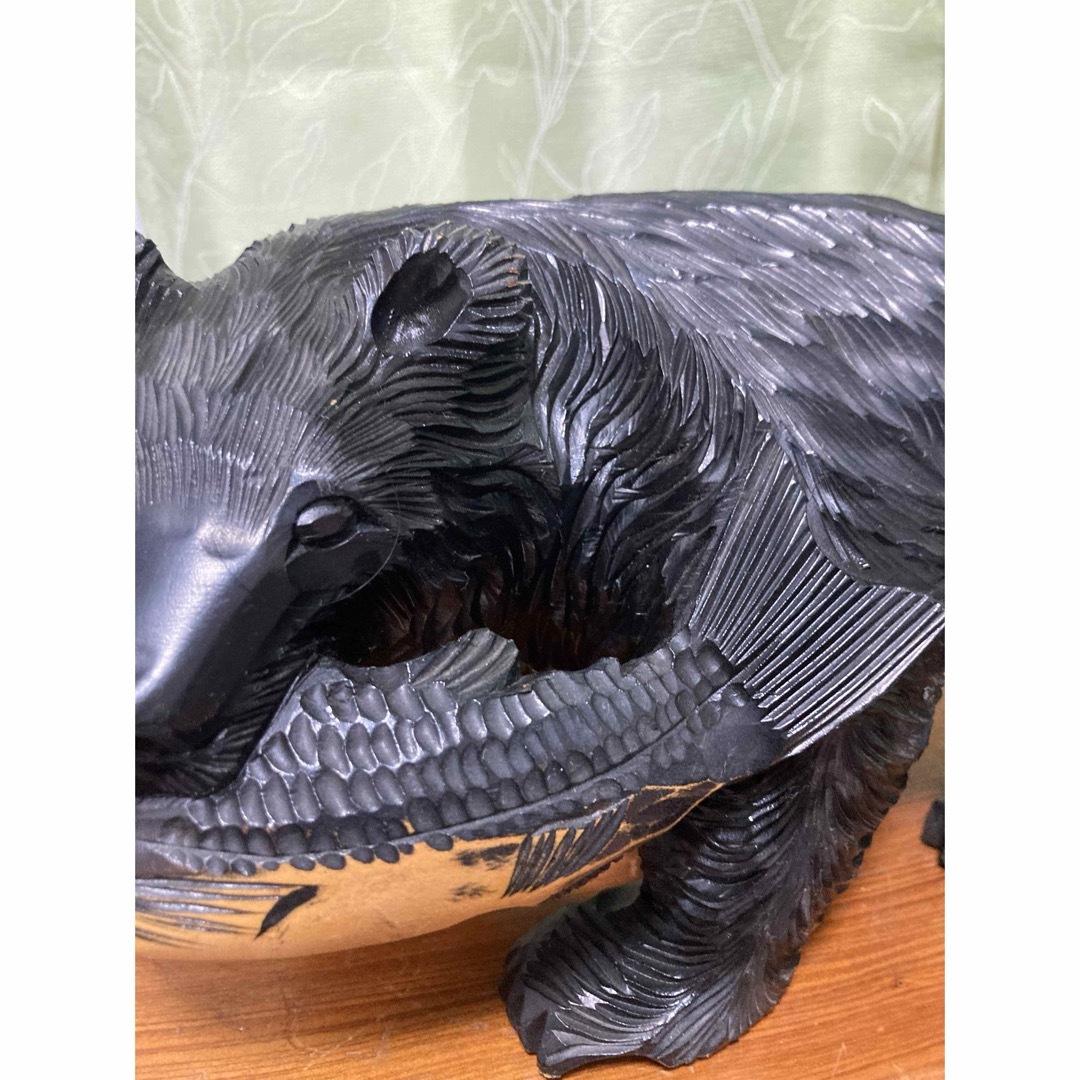 北海道 アイヌ民芸品 木彫りの熊 白老町 熊置物 インテリア 台座付きの