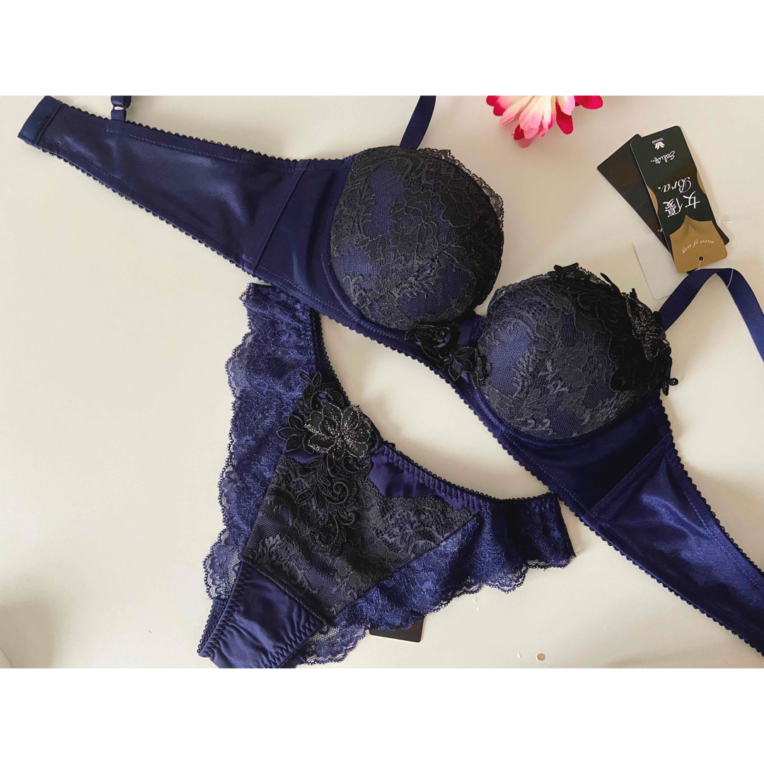 Wacoal - サルート 16ストラスブール 女優ブラ C70 ソングM KO 完売の