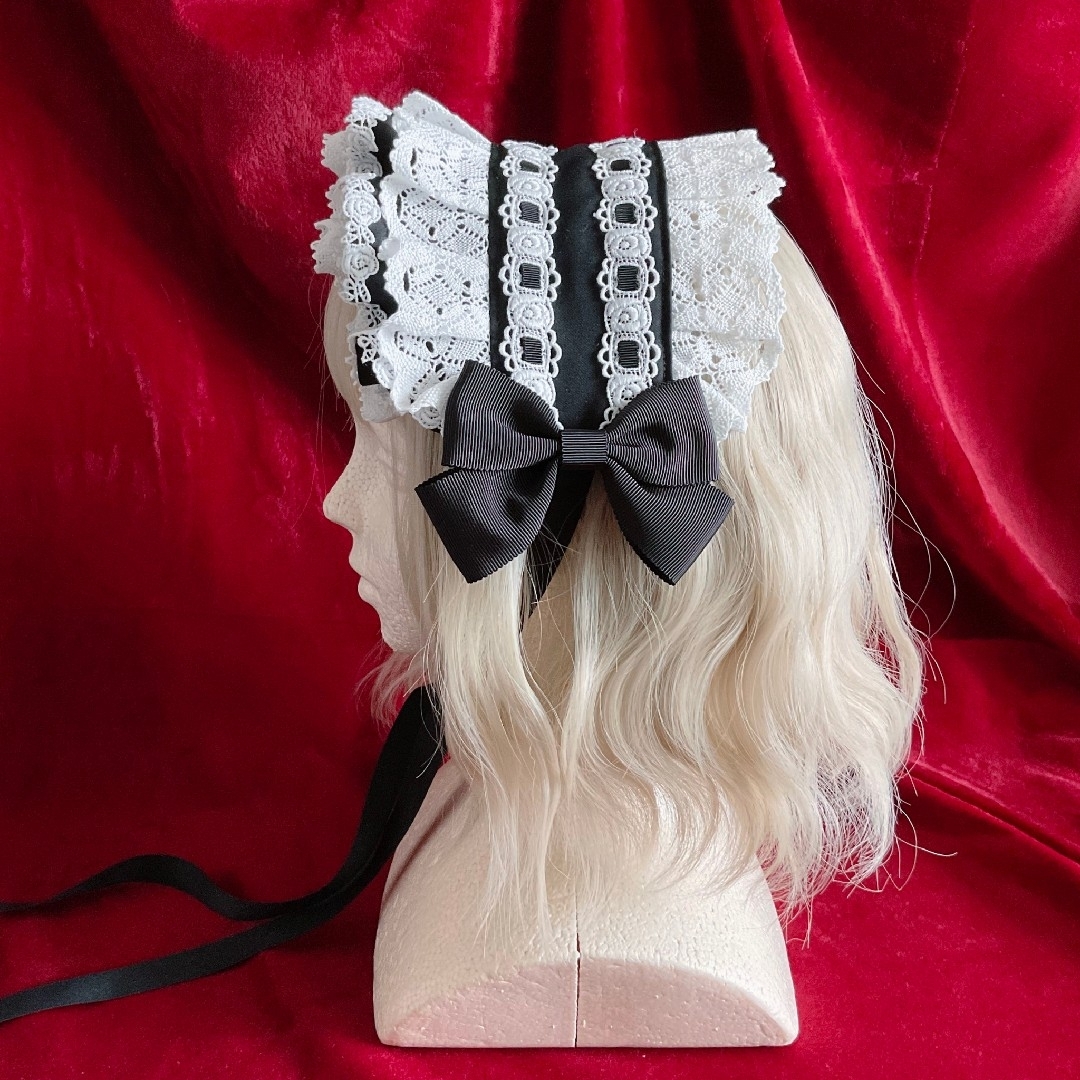 はしごレースのハーフボンネット風ヘッドドレス 黒×オフ白の通販 by