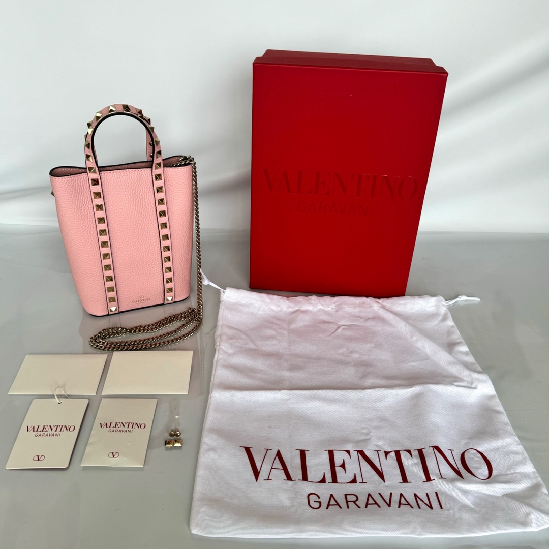 valentino garavani - 【美品】ヴァレンティノ バレンチノ VALENTINO