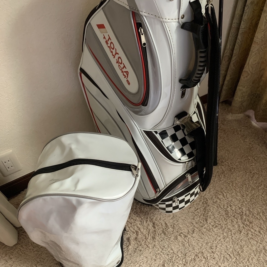 ゴルフ豪華エナメルキャディバッグ TOYOTA TOM'S の通販 by プー's