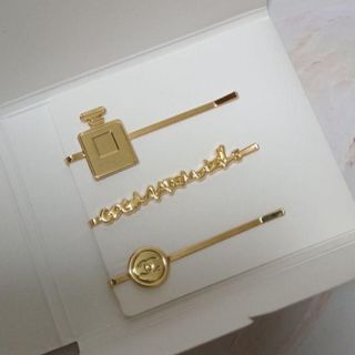 CHANEL（ヘアピン ・ ゴールド/金色系）のフリマアイテム一覧