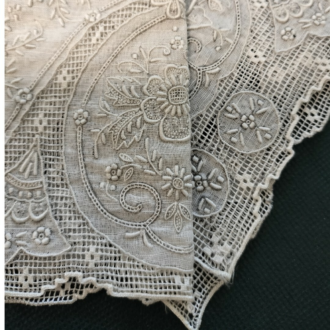 汕頭 刺繍 スワトウ ハンカチ SWATOWの通販 by ココリン's shop｜ラクマ