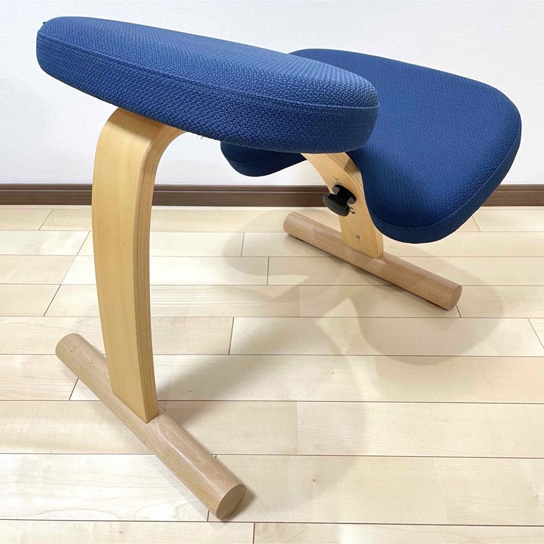 週末即発送！美品！バランスイージー！バランスラボチェア！ネイビー