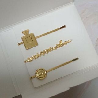 CHANEL（ヘアピン ・ ゴールド/金色系）のフリマアイテム一覧