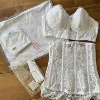 TAKAMI（ブライダルインナー）のフリマアイテム一覧