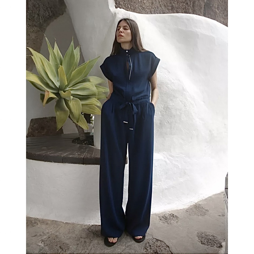 ZARA - 【新品】ZARA ベルト付きクレープジャンプスーツ Mサイズの通販