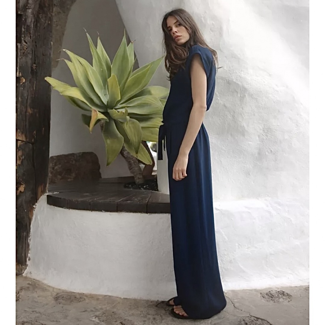 ZARA - 【新品】ZARA ベルト付きクレープジャンプスーツ Mサイズの通販