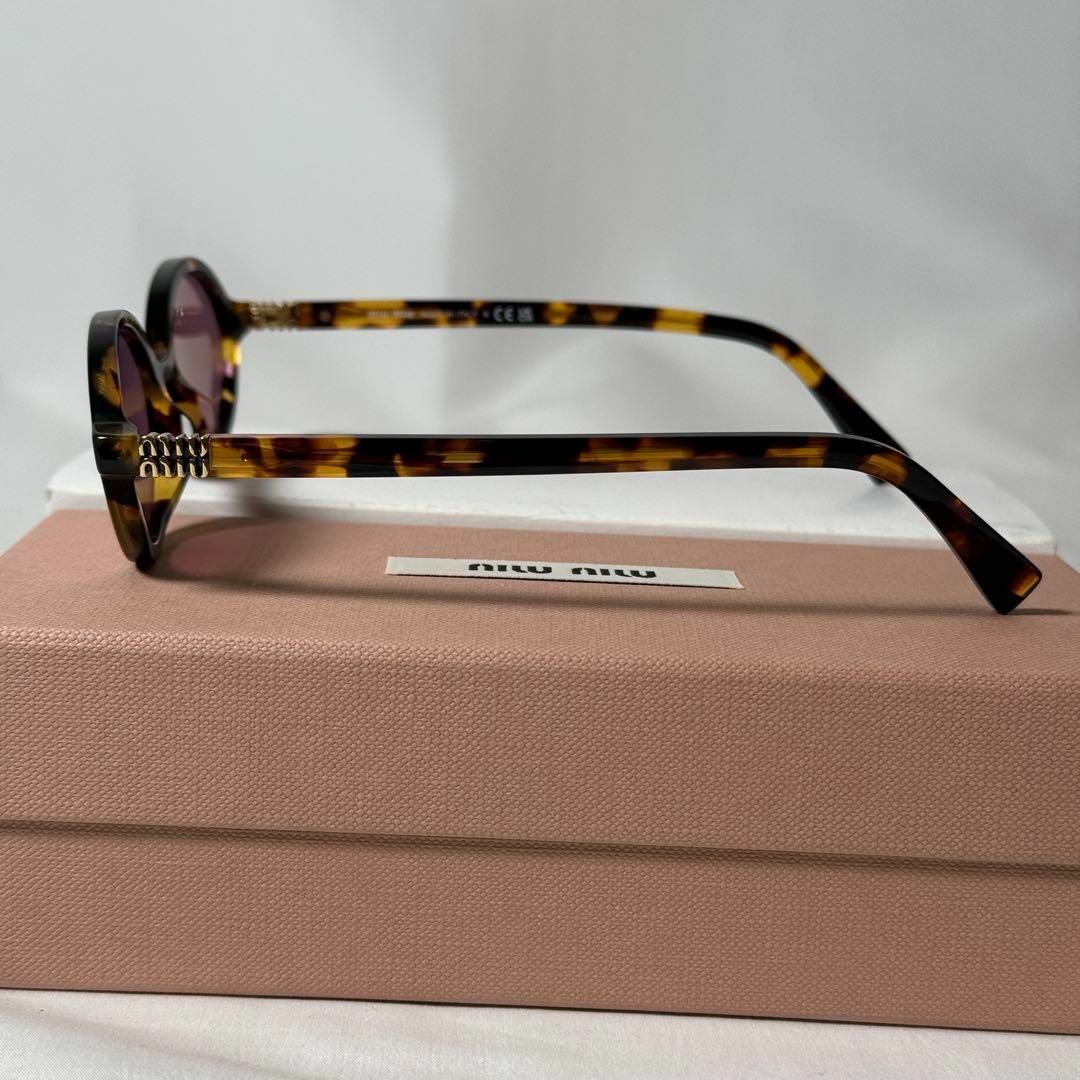 MIU MIU - 【定価6.3万】TWICE MOMO MIUMIU リガード サングラス Mの