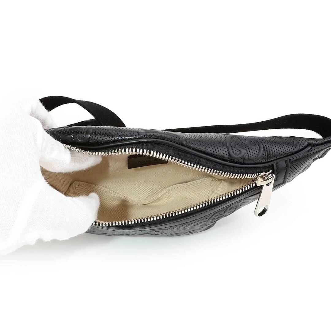 GUCCI - 新品 グッチ GUCCI ウエストバッグ・ボディバッグ GG エンボス
