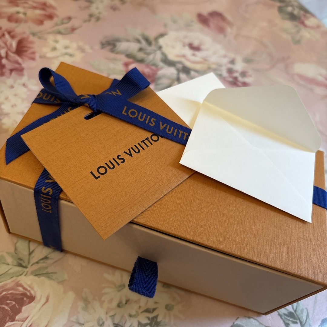 LOUIS VUITTON - ルイヴィトン💝LOUIS VUITTON💝ラッピング💕カード