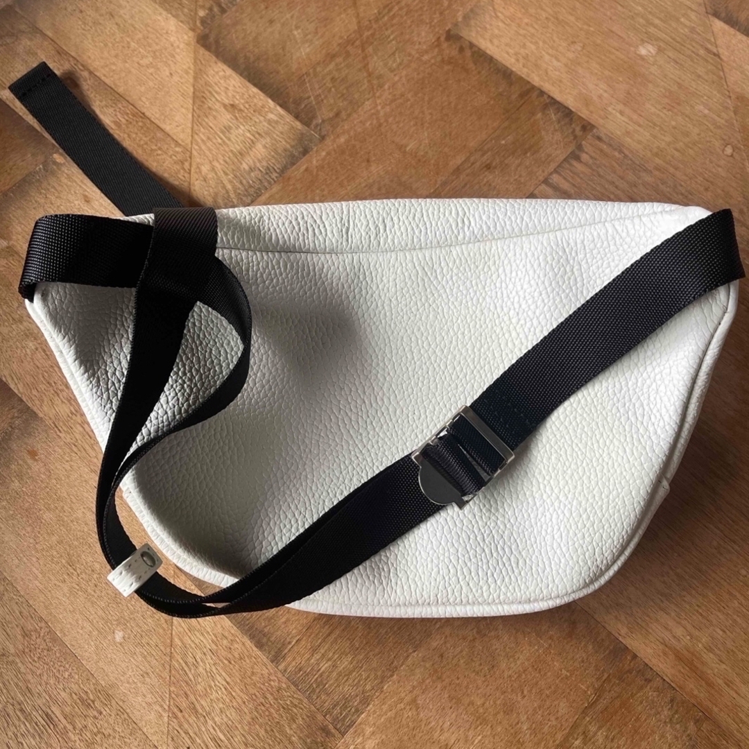 KINGZ BY SAMANTHA THAVASA - キングズ サマンサキングズ ボディバッグ