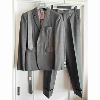 THOM BROWNE（セットアップ）のフリマアイテム一覧