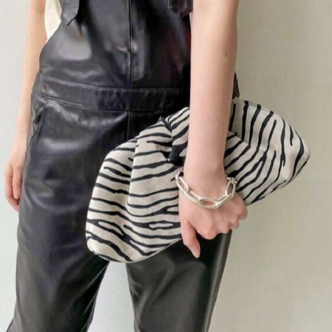 L'Appartement DEUXIEME CLASSE - GIUSEPPE ZANOTTI ジュゼッペ