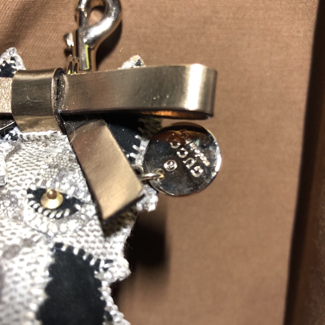 GUCCI - ⭐️グッチ キーホルダー 犬 グッチョリ バッグチャームの通販