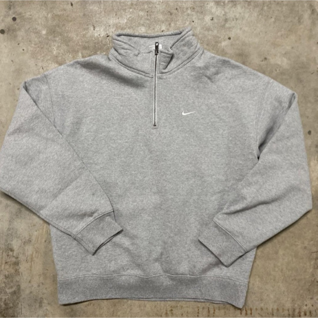 NIKE - NIKE ナイキ スウッシュ ハーフジップ スウェット グレーの通販