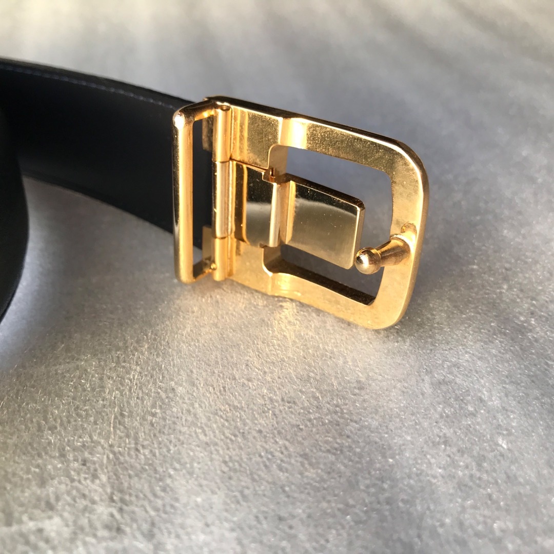 Yves Saint Laurent - 【レア】イヴサンローラン ベルトの通販 by 輝