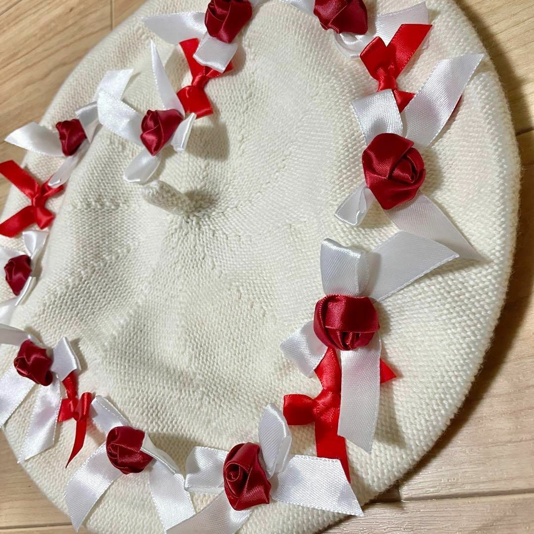 ハート型お花のベレー帽 白 レッド 赤 HEIHEI アベイル 赤チェック柄の