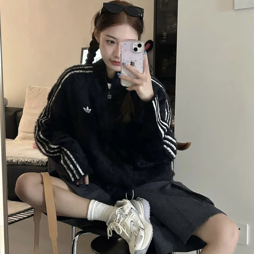 adidas Originals - 新品M⭐️adidas フェイクモヘヤ クラシック