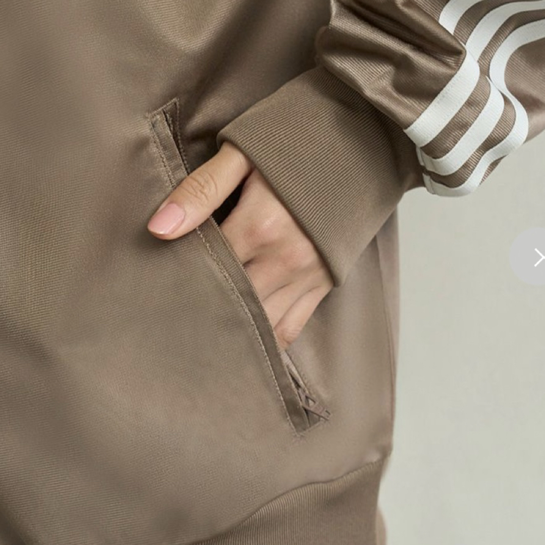 adidas Originals - 新品M⭐️adidasトラックジャケット 刺繍トレ