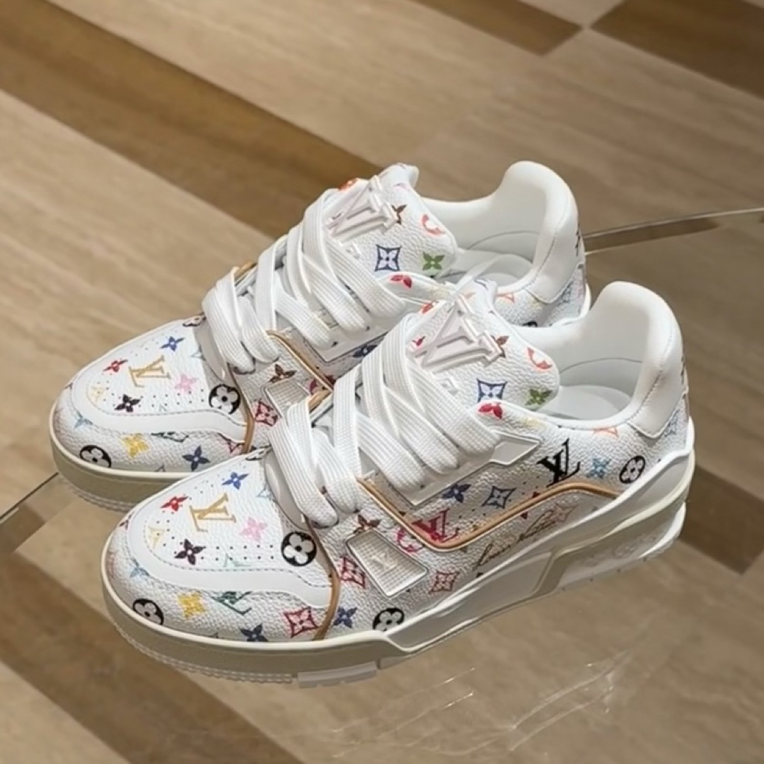 LOUIS VUITTON - 【新品未使用】LV × TM LV トレイナー スニーカーの