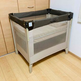 Aprica（ベビーベッド ・ ブラウン/茶色系）のフリマアイテム一覧