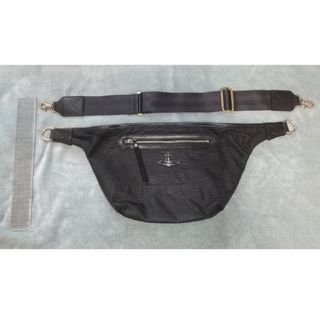 Vivienne Westwood（ボディバッグ/ウエストポーチ）のフリマアイテム一覧