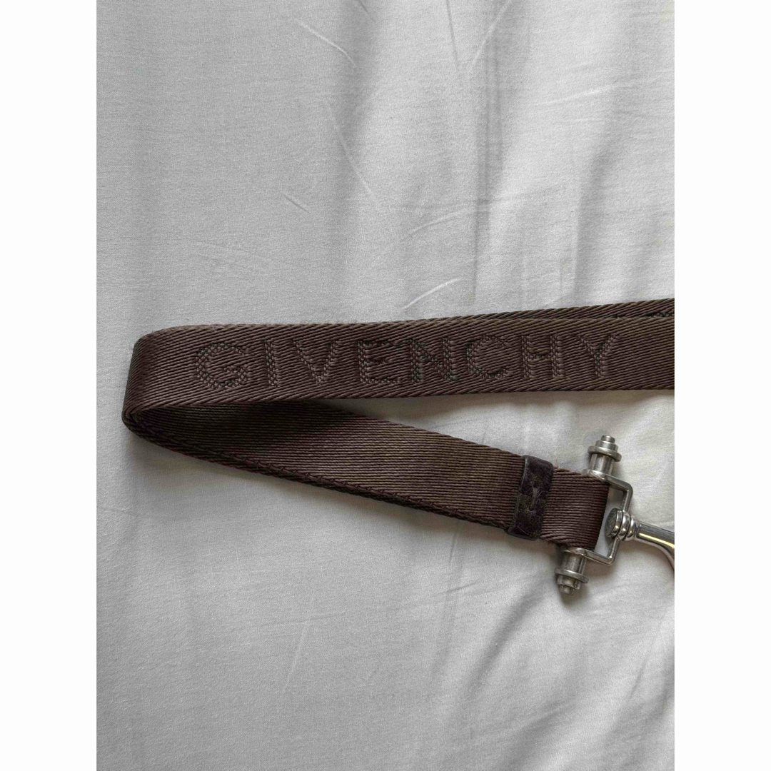 GIVENCHY - Givenchy キーリングブラウン ネックストラップ の通販 by