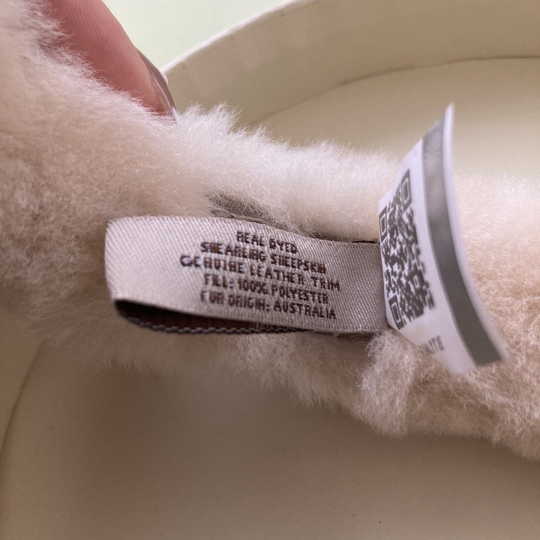 UGG - 【箱付き】UGG イヤーマフの通販 by M's shop｜アグならラクマ