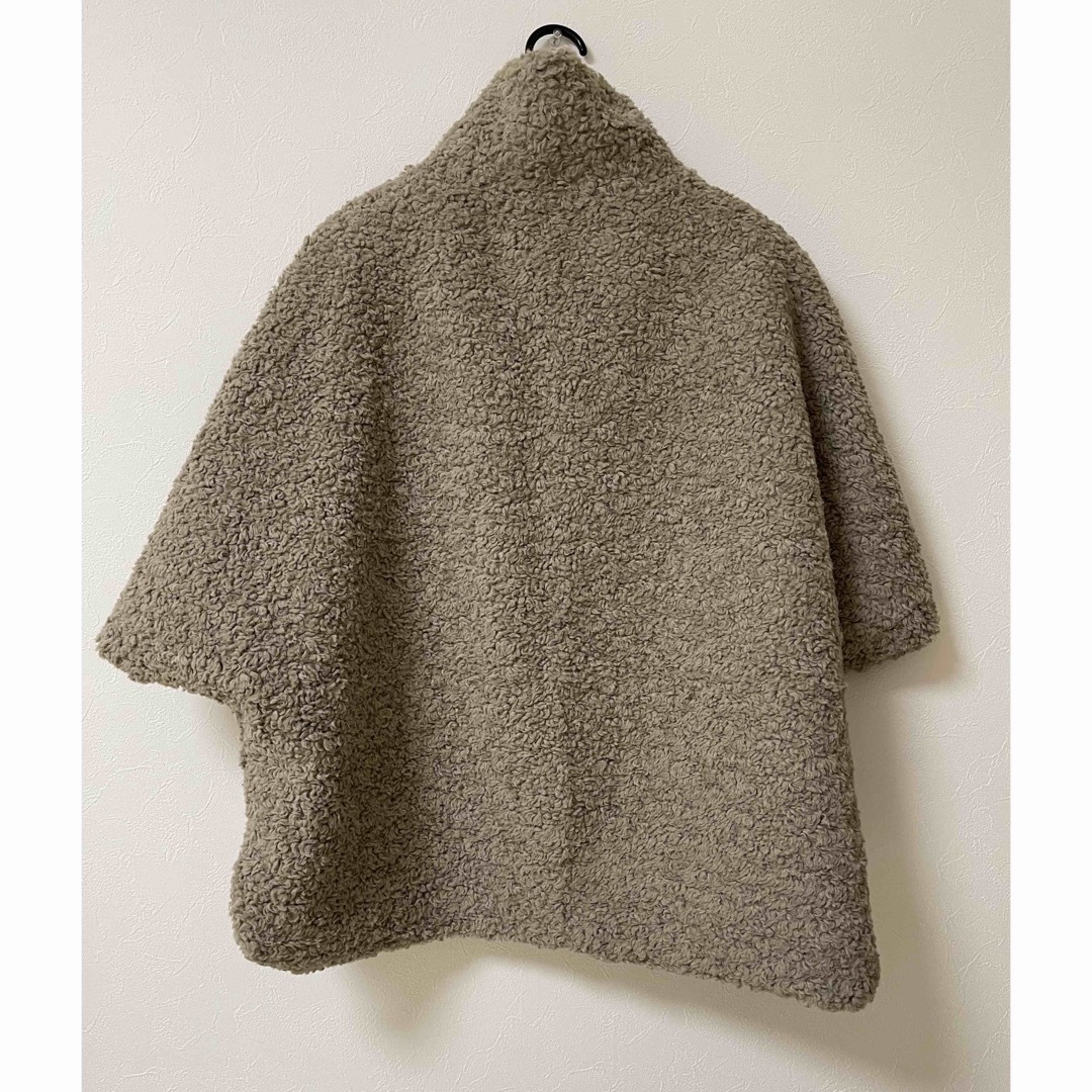 three dots - 今期完売•スリードッツ•プードルボアポンチョ•グレージュ