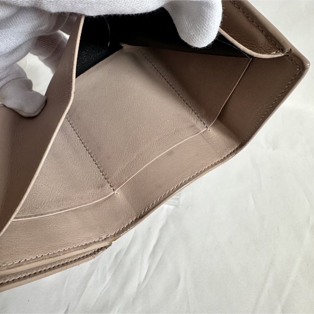 Yves Saint Laurent - 【人気】YSL ピンクベージュ 三つ折り財布 イヴ