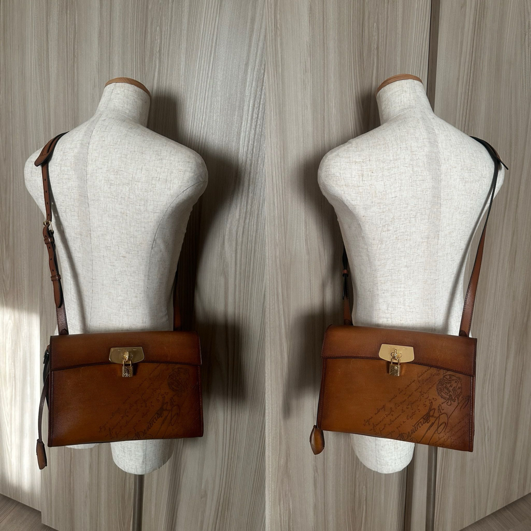 BERLUTI - 定価58,8万 エミーオ スクリットレザー メッセンジャー