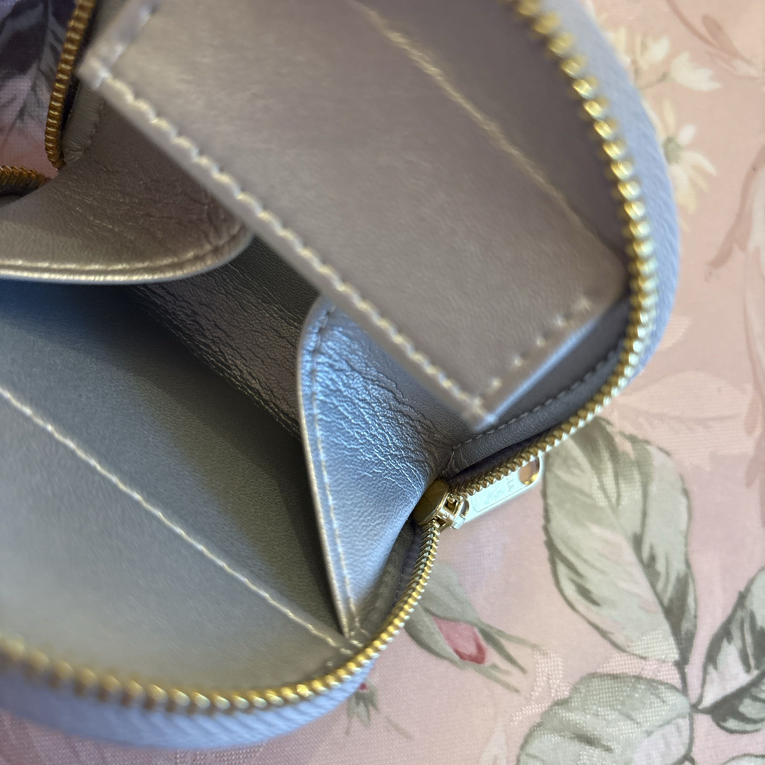 皇居限定❣️馬蹄型小銭入れ🍒シルバー🍒財布🍒菊御紋🍒の通販 by