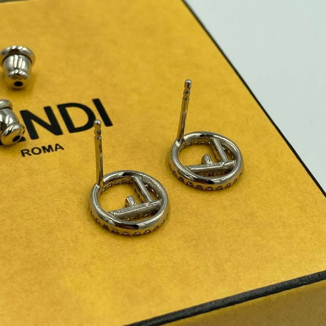 FENDI - ！新品同然！ FENDI ピアス シルバー 両耳の通販 by