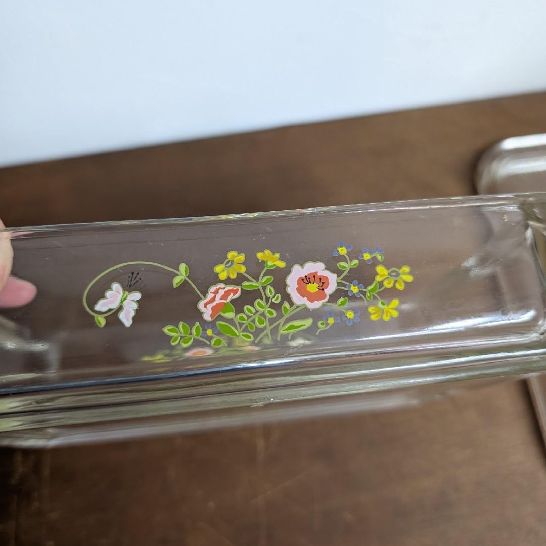 Pyrex - 昭和レトロ】蓋付きガラス製保存容器オールドパイレックス花柄