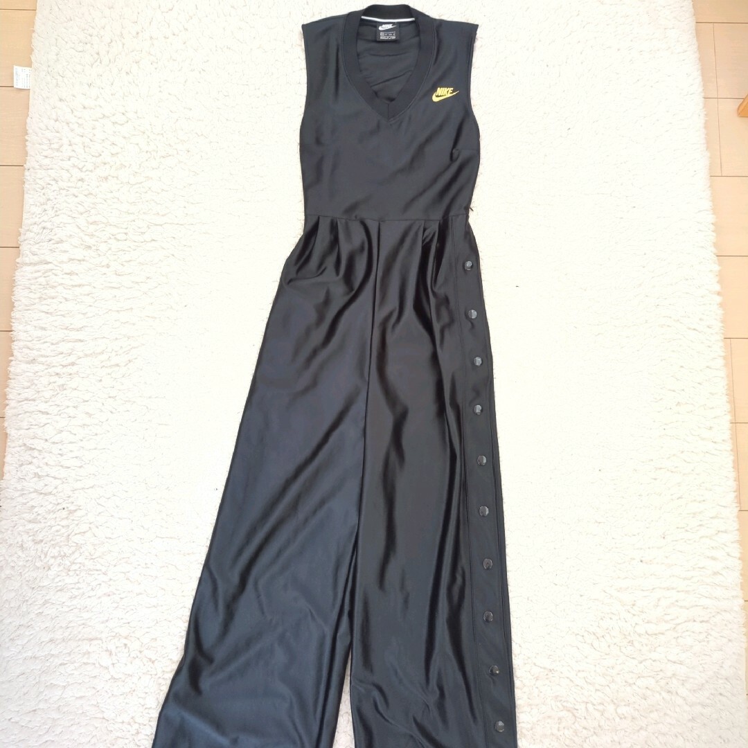 NIKE - 美品 ナイキ ジャンプスーツ オールインワン ブラック ゴールド