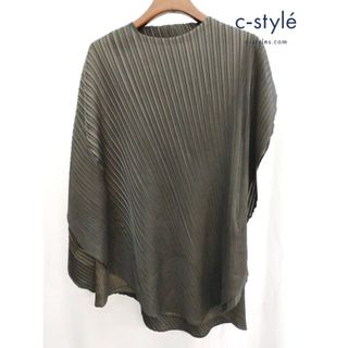 PLEATS PLEASE ISSEY MIYAKE（ポンチョ）のフリマアイテム一覧