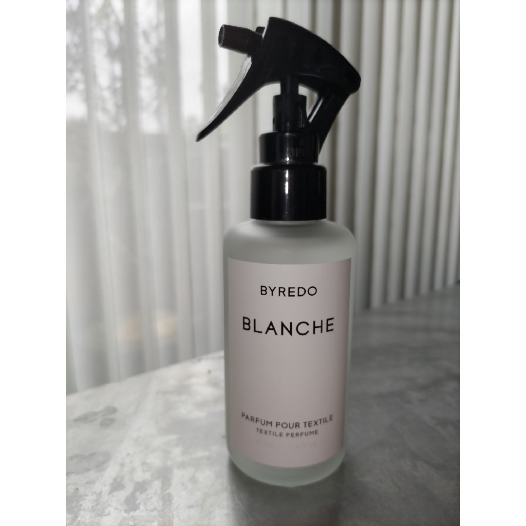 BYREDO - BYREDO BLANCHE TEXTILE SPRAY テキスタイルスプレーの通販