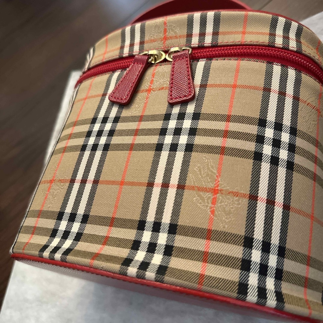 BURBERRY - 【美品】バーバリー バニティバッグ ノバチェック