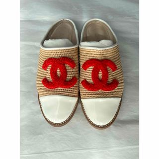 CHANEL（ベージュ系）のフリマアイテム一覧