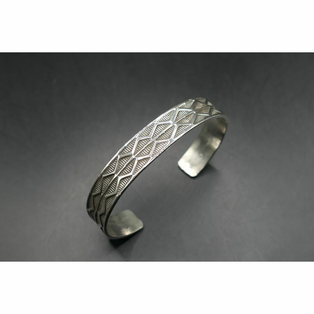 INDIAN JEWELRY - 美品 ナバホ ヘンリーマリアーノ シルバー バングル