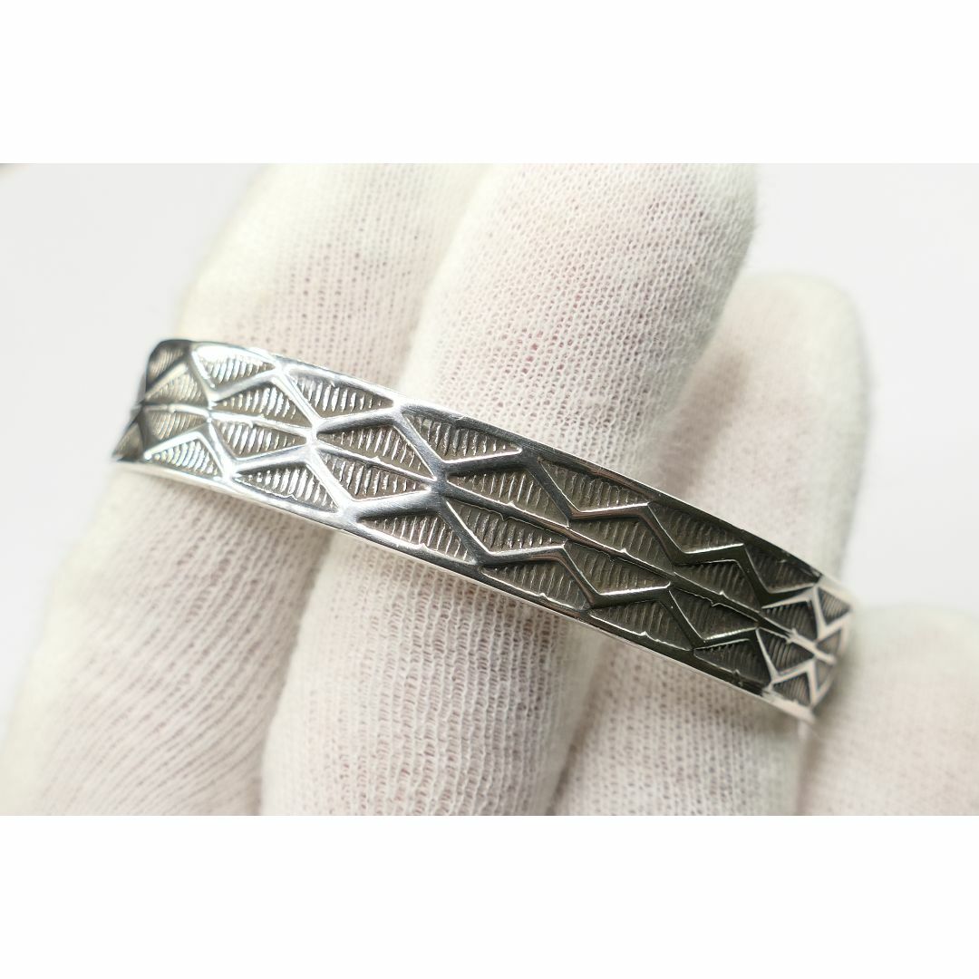 INDIAN JEWELRY - 美品 ナバホ ヘンリーマリアーノ シルバー バングル
