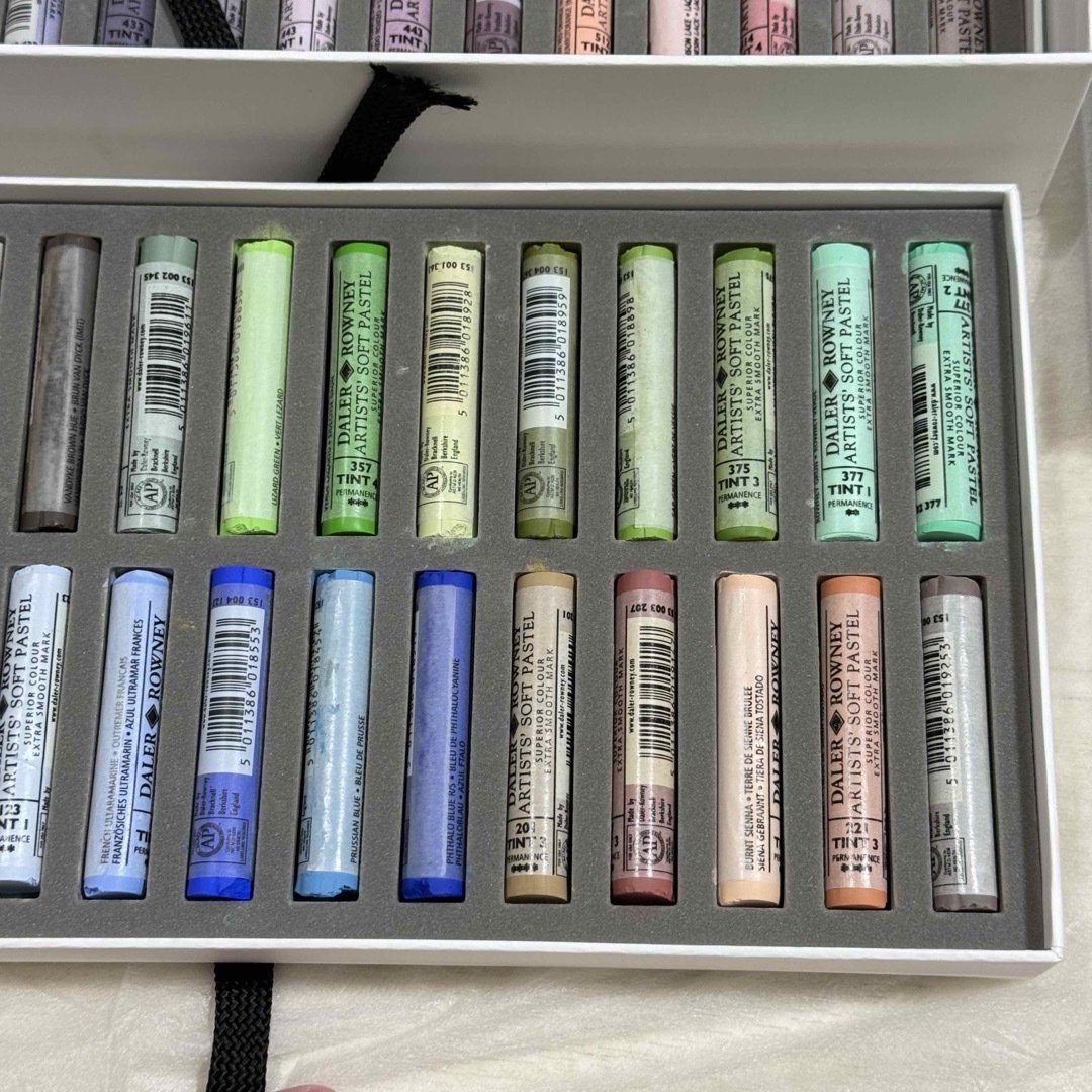 ROWNEY ラウニー ソフトパステル 60colors 60色 セットの通販 by みい