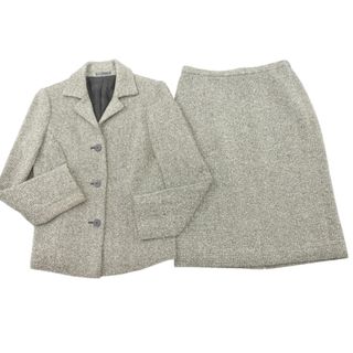 BURBERRY（スーツ ・ ホワイト/白色系）のフリマアイテム一覧