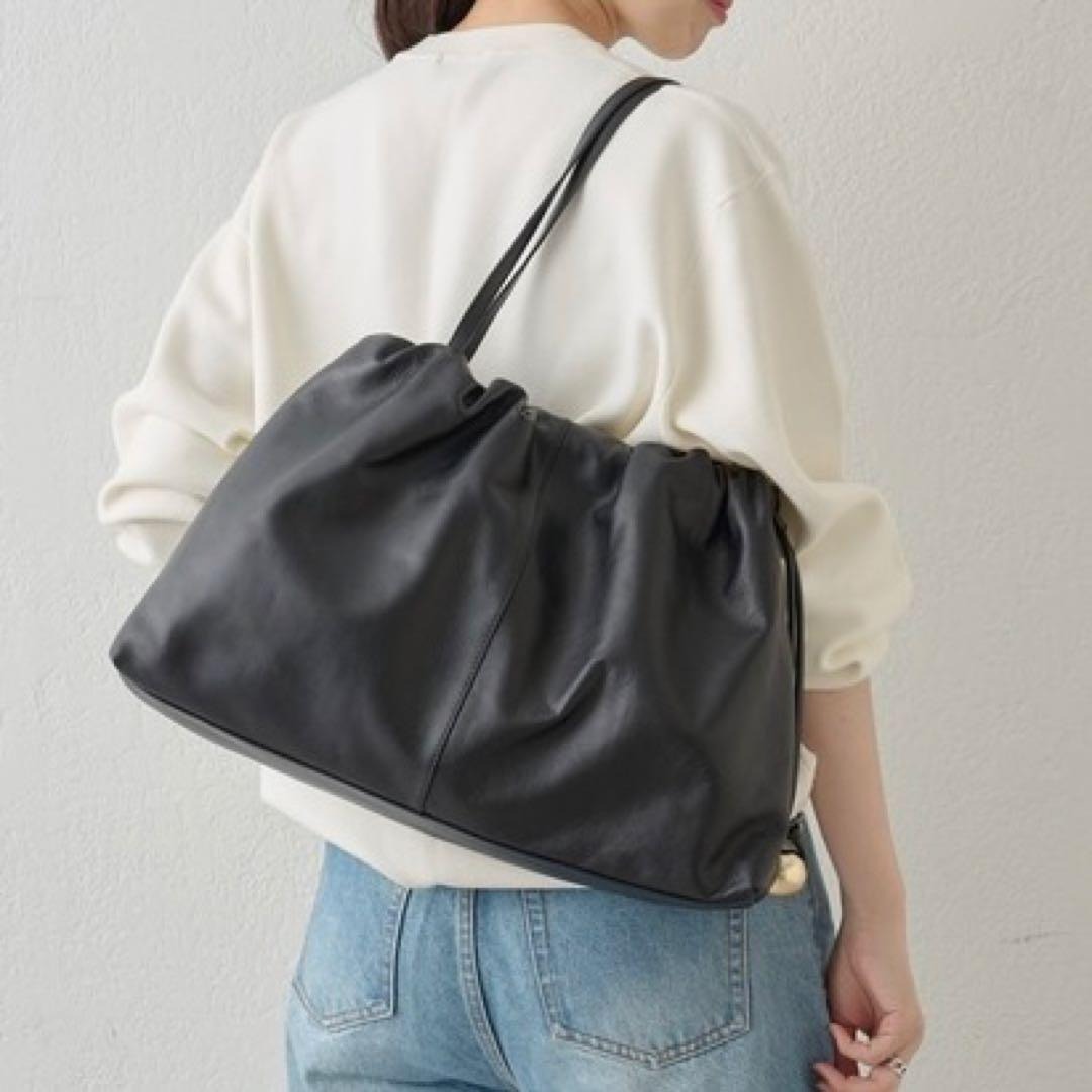 Russet - 新品✨ ラシット 2025年新作 ギャザートートバッグ 大容量 A4