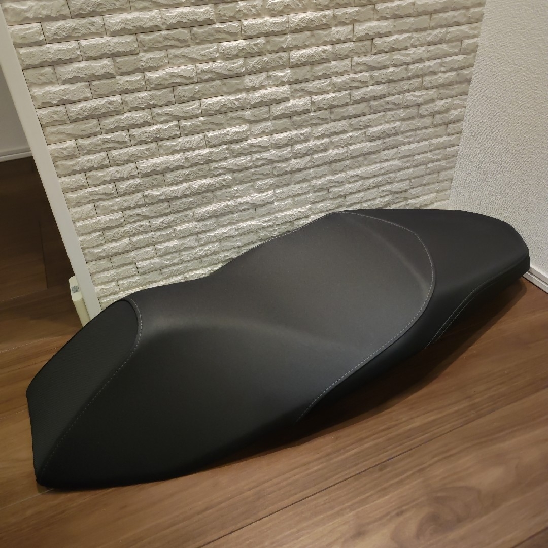 ホンダ - ホンダ PCX（JK05）純正シート 2023年式 ブラックの通販 by