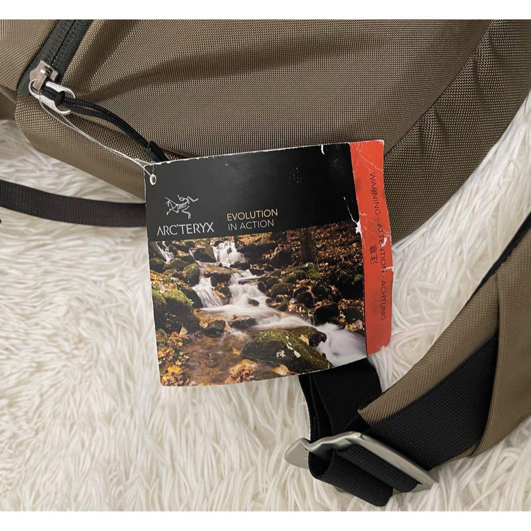 ARC'TERYX - アークテリクス Mistral 8 ミストラル ショルダーバッグ