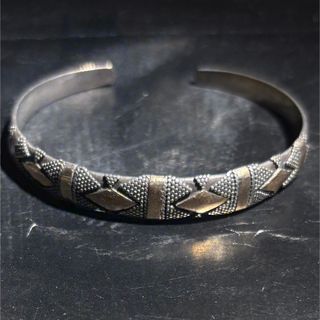 INDIAN JEWELRY - ナバホ族RB作オニキスシルバー腕時計 スヌーピー