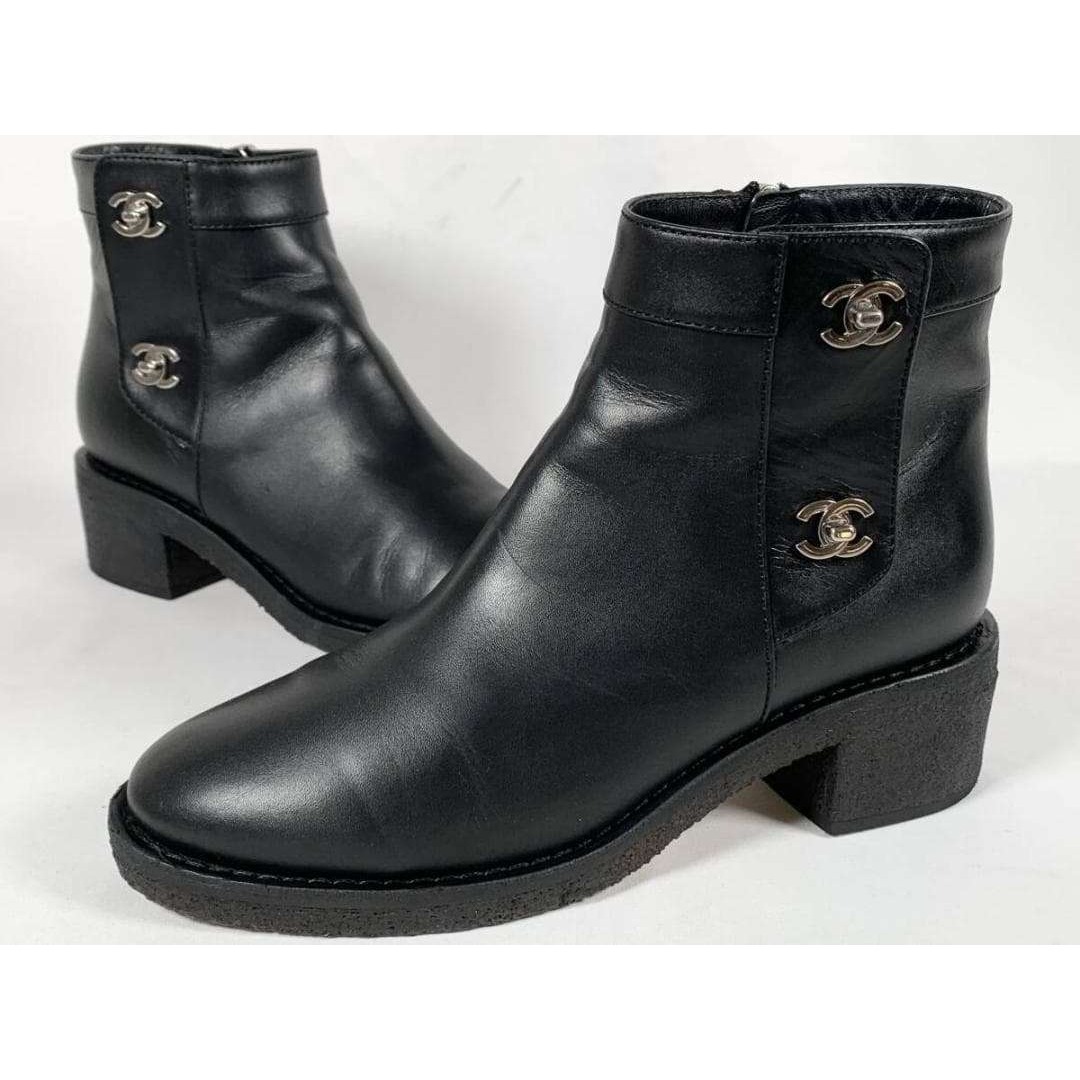 CHANEL - 【正規】極美品 シャネル CHANEL ターンロック ショート